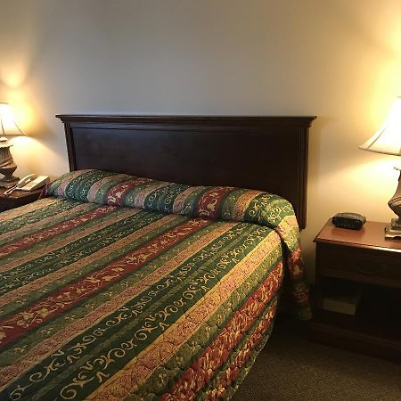 Lititz Inn And Suites ภายนอก รูปภาพ